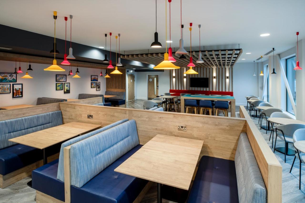 Holiday Inn Express Cambridge West - Cambourne By Ihg Exterior photo